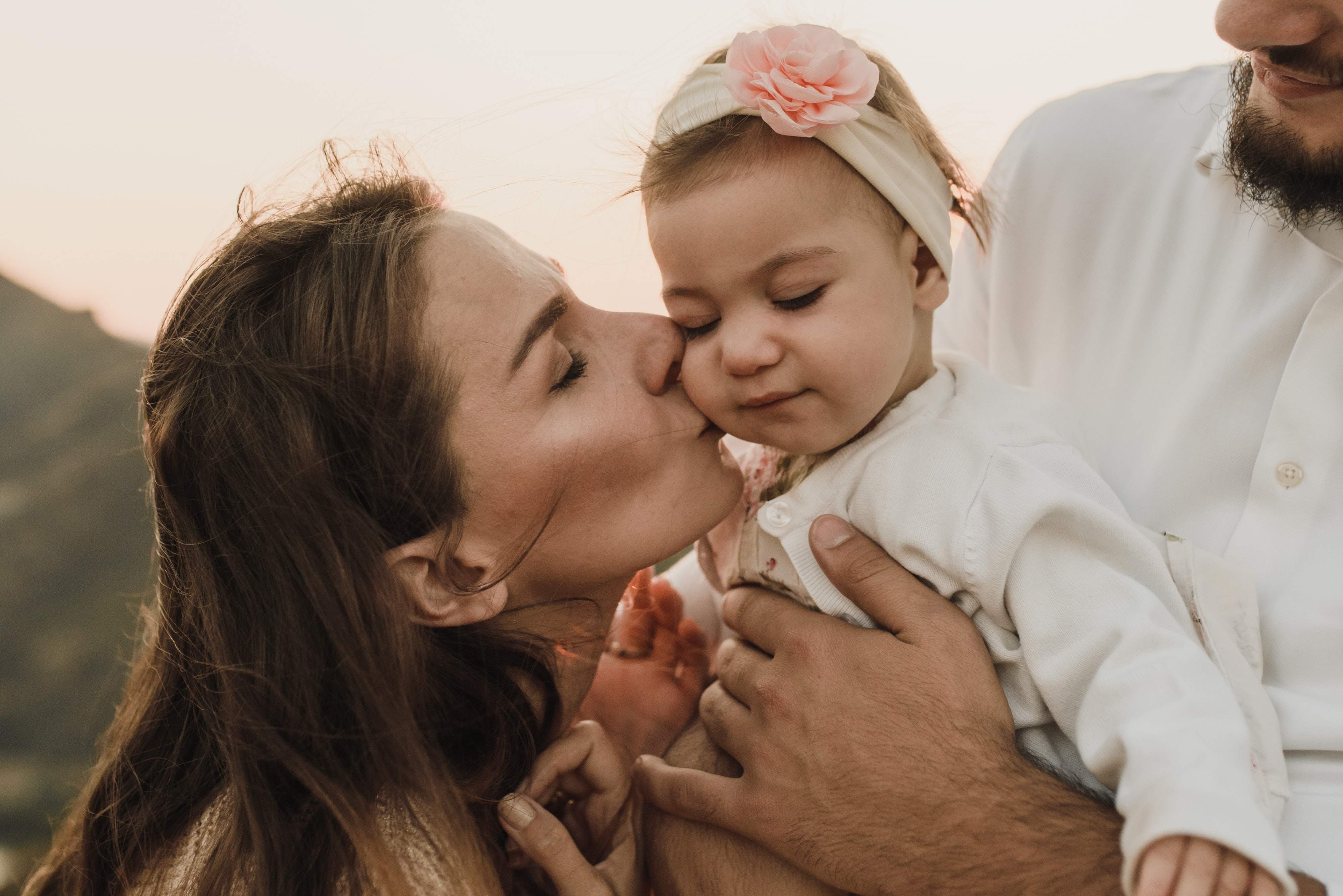 Ajudamos a si e a sua familia com a Nova Terapia Quântica - Toque Terapéutico